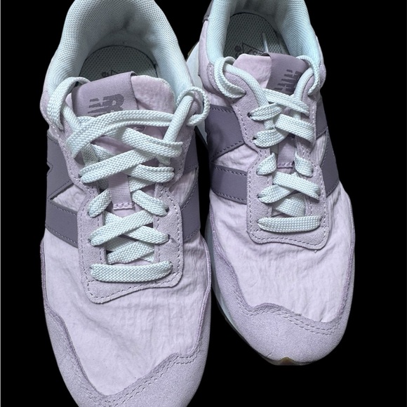 New Balance Women's Light Purple Sneakers - Picture 2 of 7